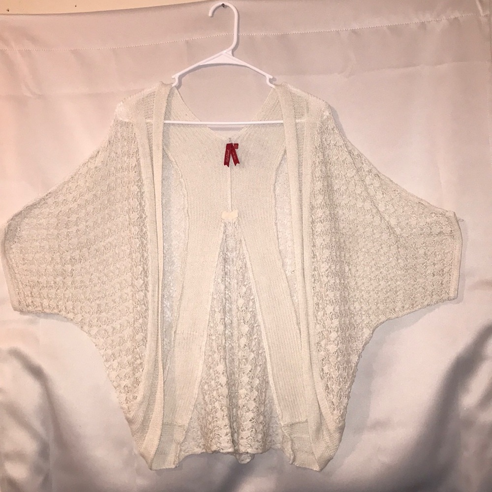 Women’s Red Camel Beige Open Knit shrug Medium